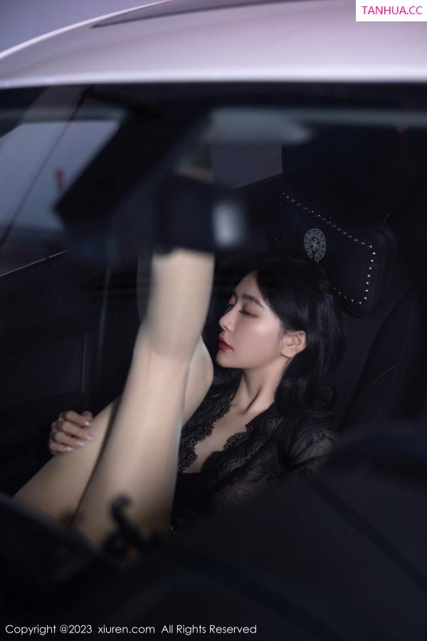   [XiuRen]高清写真图 2023.09.22 No.7431 幼幼 美腿丝袜第24张图片